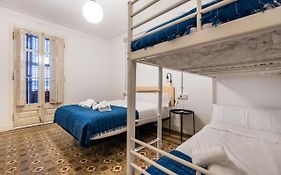 B42 - Modernist Apartment For Large Groups In Eixample